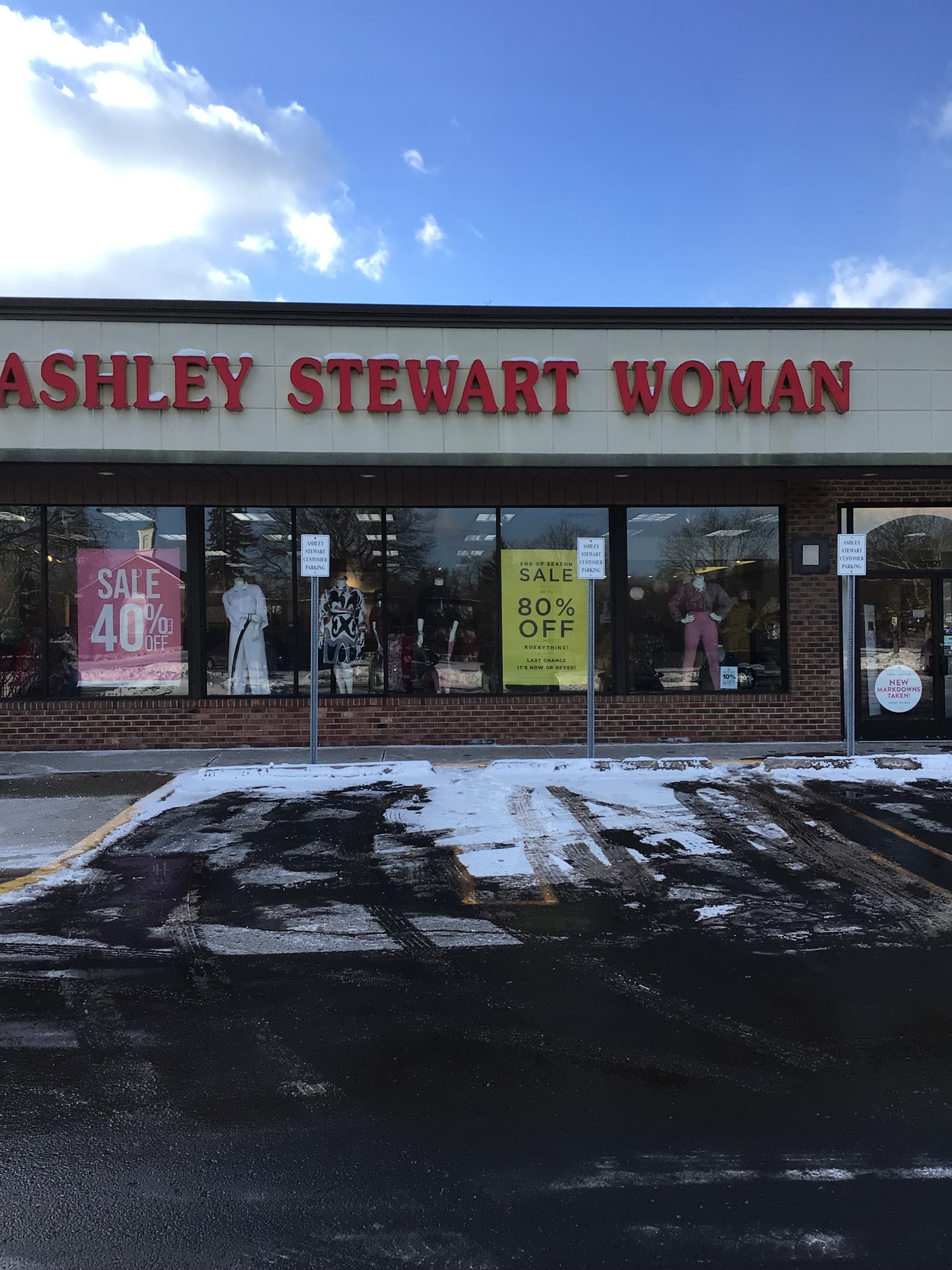 Ashley Stewart Southfield Road storefront